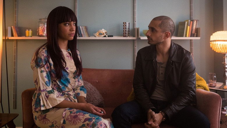 кадр из фильма Город тусклых огней