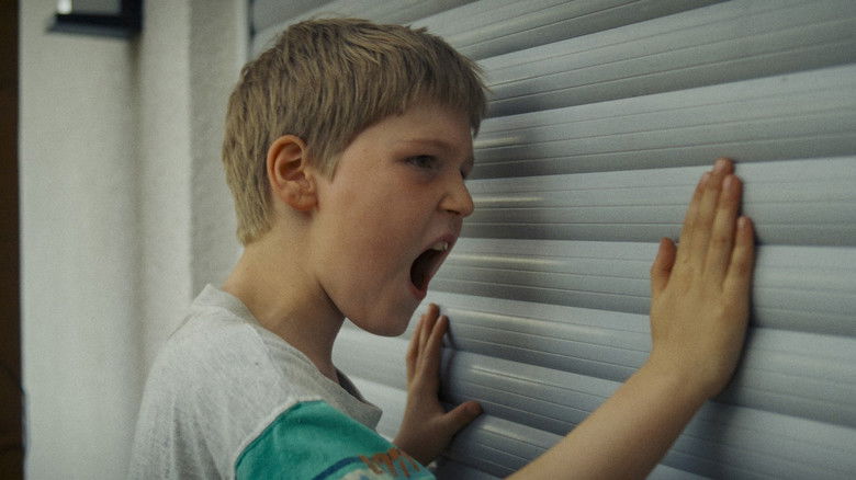 кадр из фильма Mit der Faust in die Welt schlagen