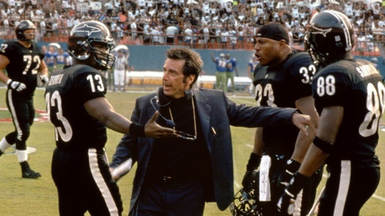 кадр из фильма Каждое воскресенье