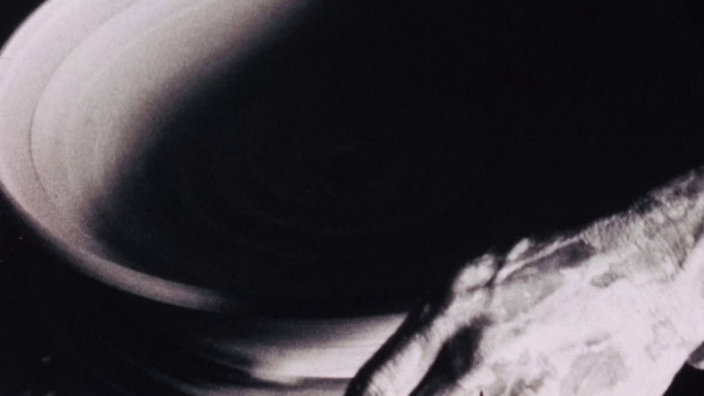 кадр из фильма Earth and Fire