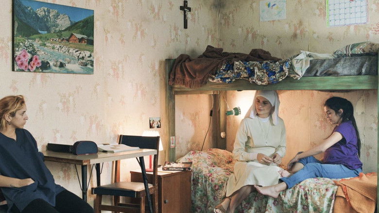 кадр из фильма Материнский инстинкт