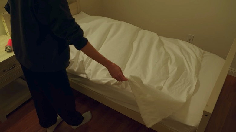кадр из фильма Don't Make Your Bed