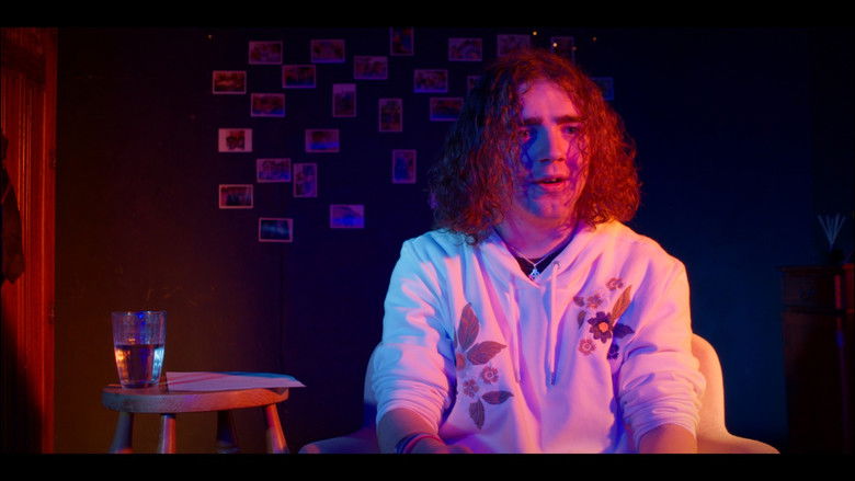 кадр из фильма Dear Nobhead,