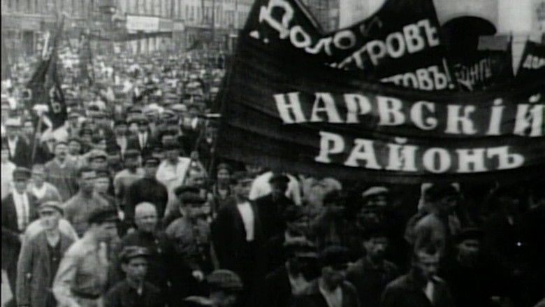 кадр из фильма Октябрь