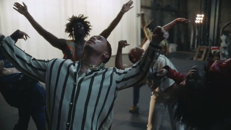 кадр из фильма VOLCANO