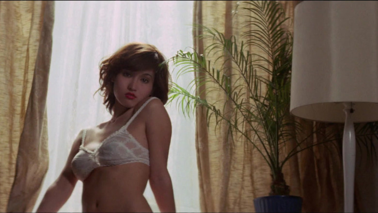 кадр из фильма 現代娼婦考 制服の下のうずき