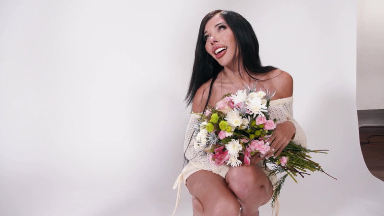 кадр из фильма Her First Trans Attraction