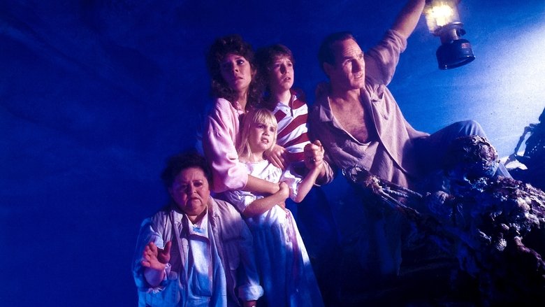 кадр из фильма Полтергейст 2: Обратная сторона