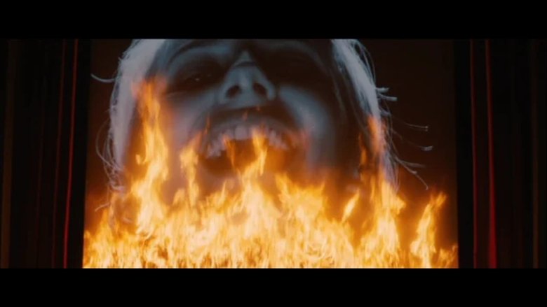 кадр из фильма Дуэль