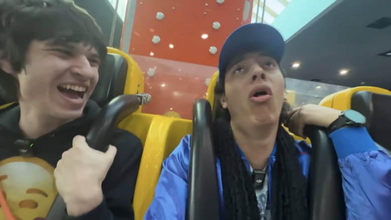 кадр из фильма The Mall of Mystery