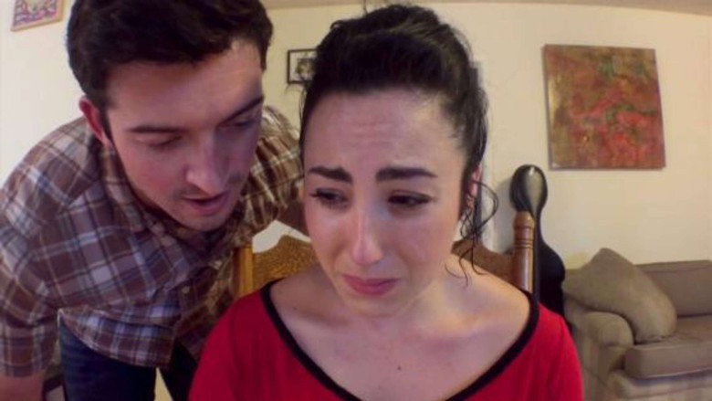 кадр из фильма Много Дженифер