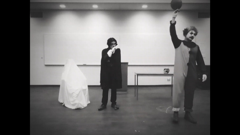 кадр из фильма Le Magicien Idiot