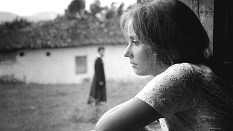 кадр из фильма O Padre e a Moça