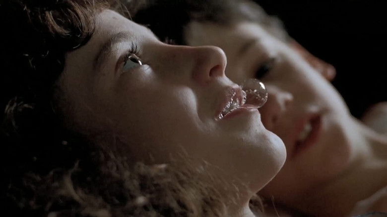 кадр из фильма Тото-герой