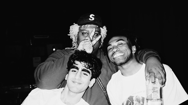 кадр из фильма The Longest Summer in America