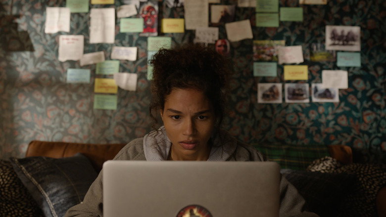 кадр из фильма The Red Mask