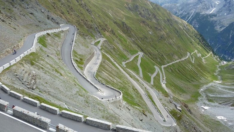 кадр из фильма Stelvio: crocevia della pace