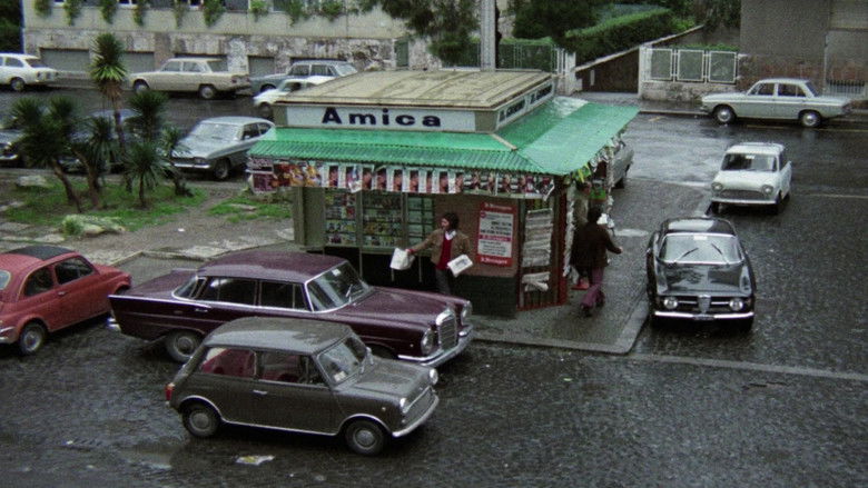 кадр из фильма A.A.A. Massaggiatrice bella presenza offresi...