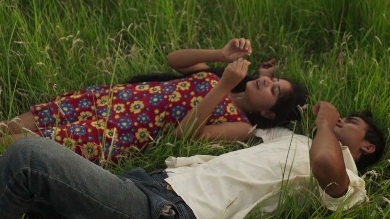 кадр из фильма Bulbul Can Sing