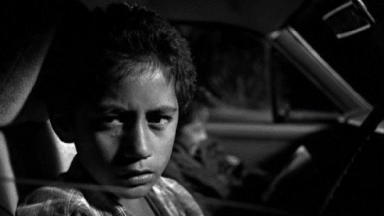 кадр из фильма Two Cars, One Night