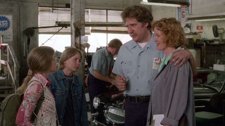 кадр из фильма Вперед в прошлое