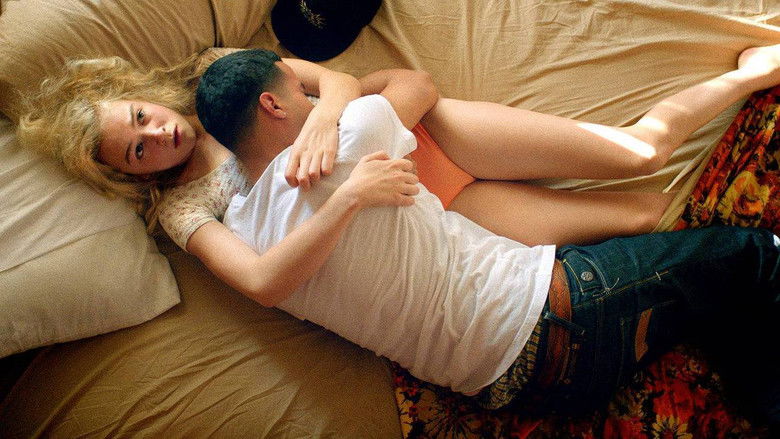 кадр из фильма Белая девушка