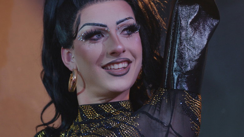 кадр из фильма Becoming Her - A Life in Drag