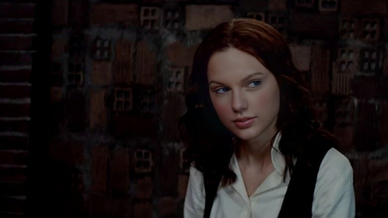 кадр из фильма Посвящённый