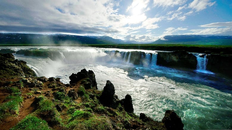 кадр из фильма Iceland: On Top of the World