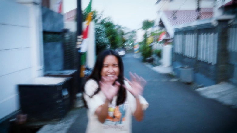 кадр из фильма Kakak Angkat