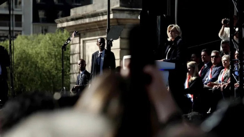 кадр из фильма RN 72, à la conquête de l'Ouest