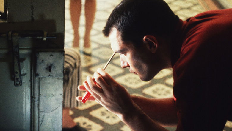 кадр из фильма Свяжи меня