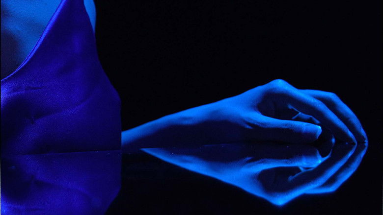 кадр из фильма Decalcomania