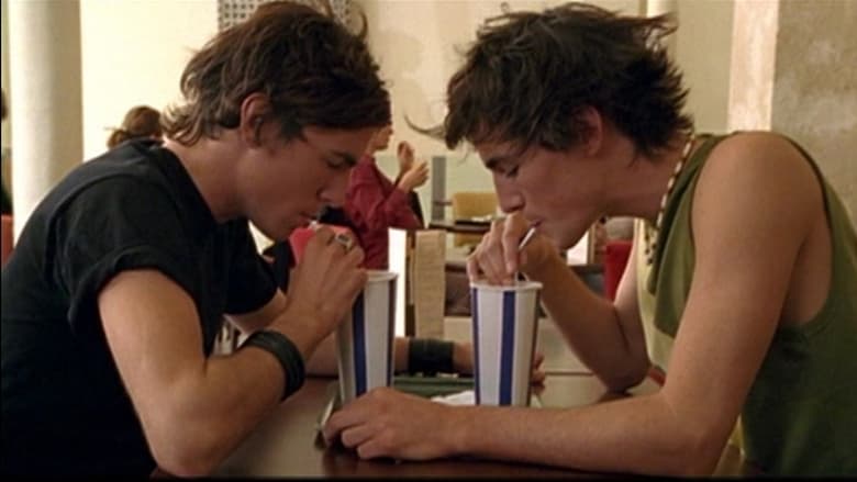 кадр из фильма Акулёнок