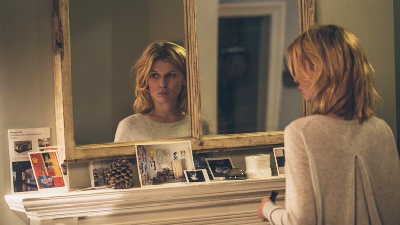 кадр из фильма Этажом ниже