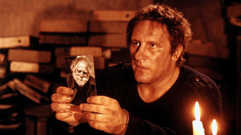 кадр из фильма Простая формальность