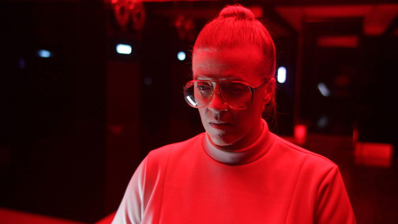 кадр из фильма По ту сторону черной радуги