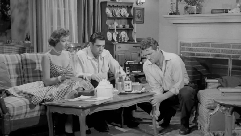 кадр из фильма Личный ад № 36