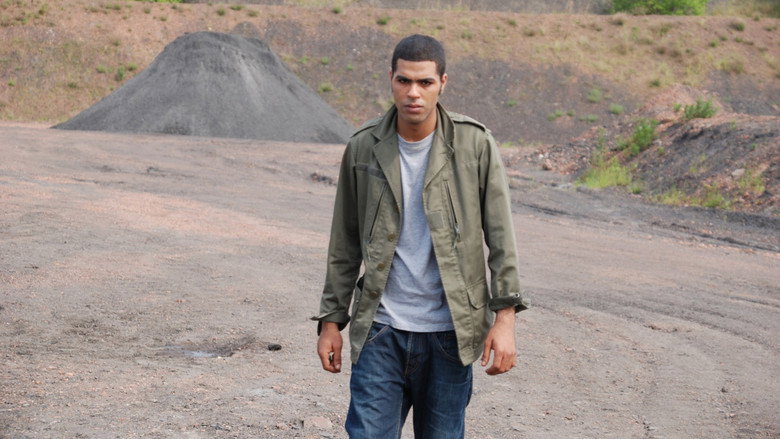 кадр из фильма La Désintégration