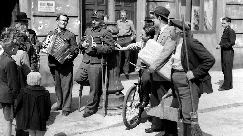 кадр из фильма Запрещённые песенки