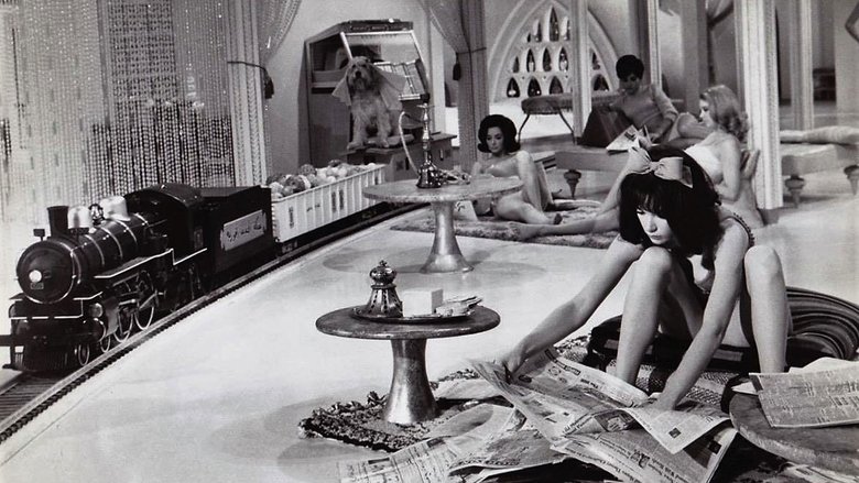 кадр из фильма John Goldfarb, Please Come Home!