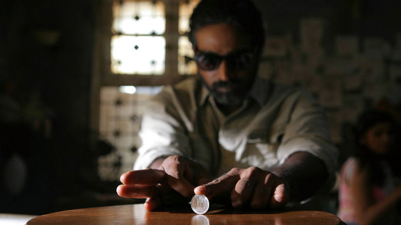 кадр из фильма சூது கவ்வும்