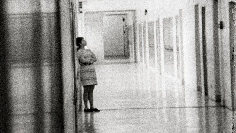 кадр из фильма High School