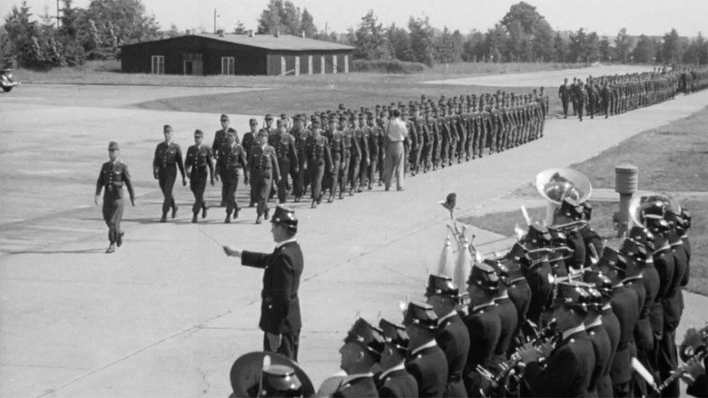 кадр из фильма Kriegstüchtig? 70 Jahre Bundeswehr