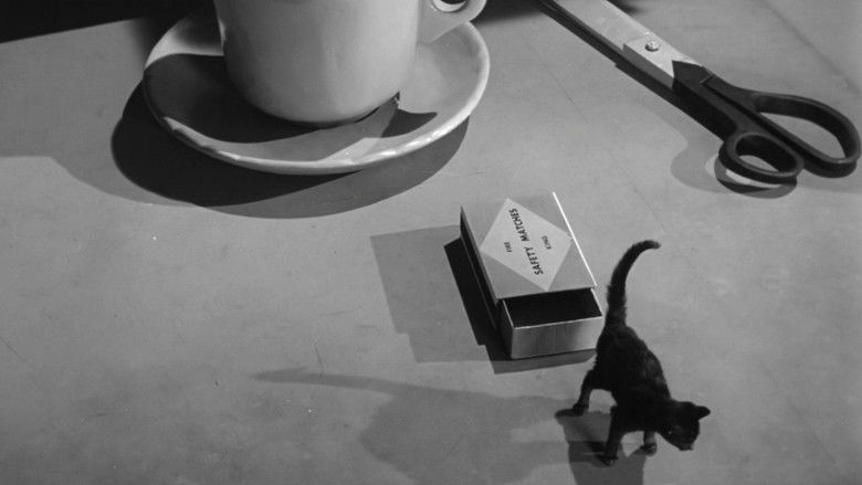 кадр из фильма Attack of the Puppet People