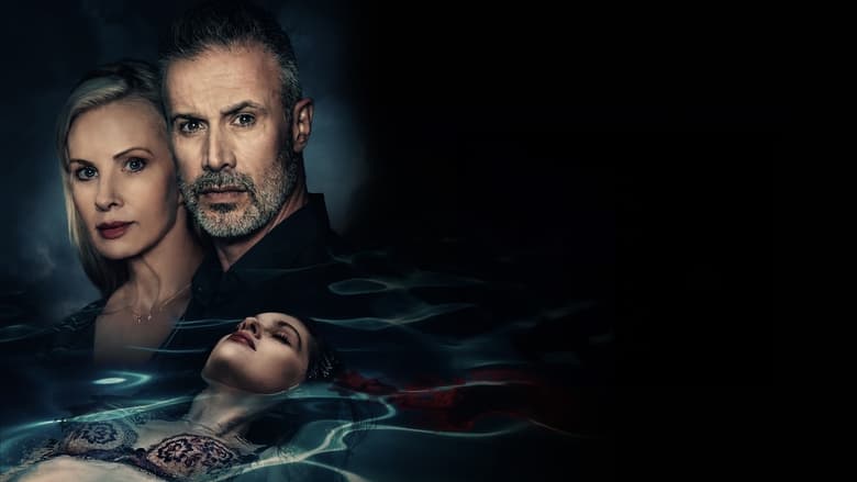 кадр из фильма Девушка в бассейне