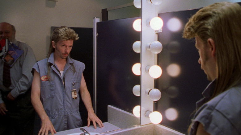 кадр из фильма Приключения Джо Грязнули