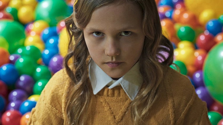 кадр из фильма Hive