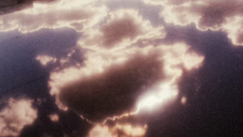 кадр из фильма The Return