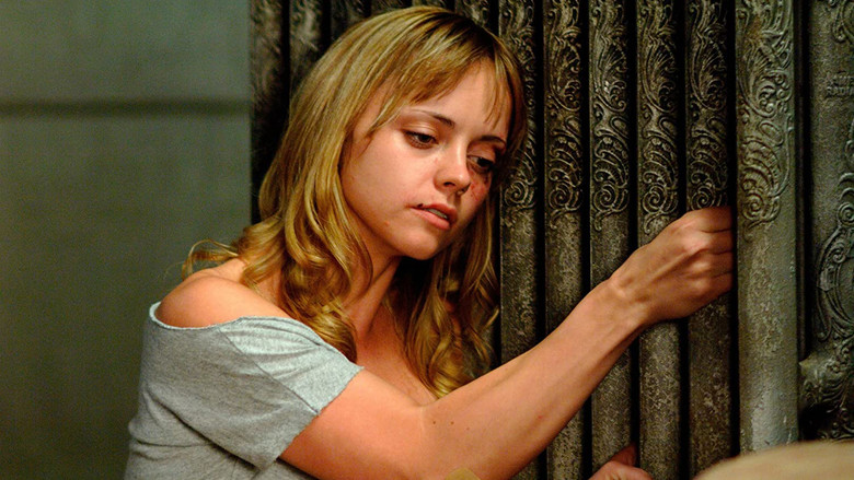 кадр из фильма Стон чёрной змеи